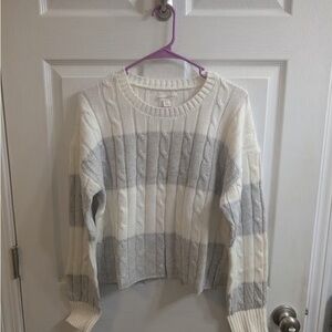 Women's Cable Knit Sweater - White and Gray